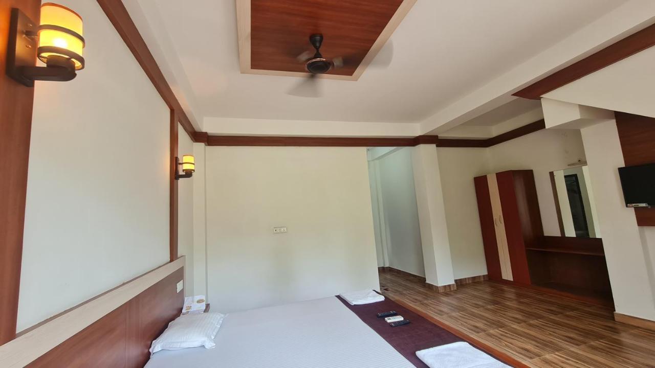 Lakshmanpur Hotel Exotica Squares מראה חיצוני תמונה