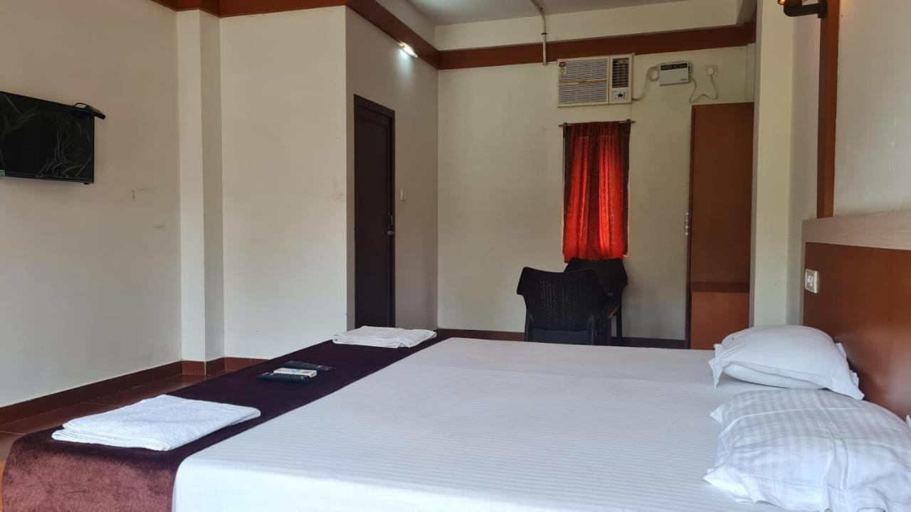 Lakshmanpur Hotel Exotica Squares מראה חיצוני תמונה