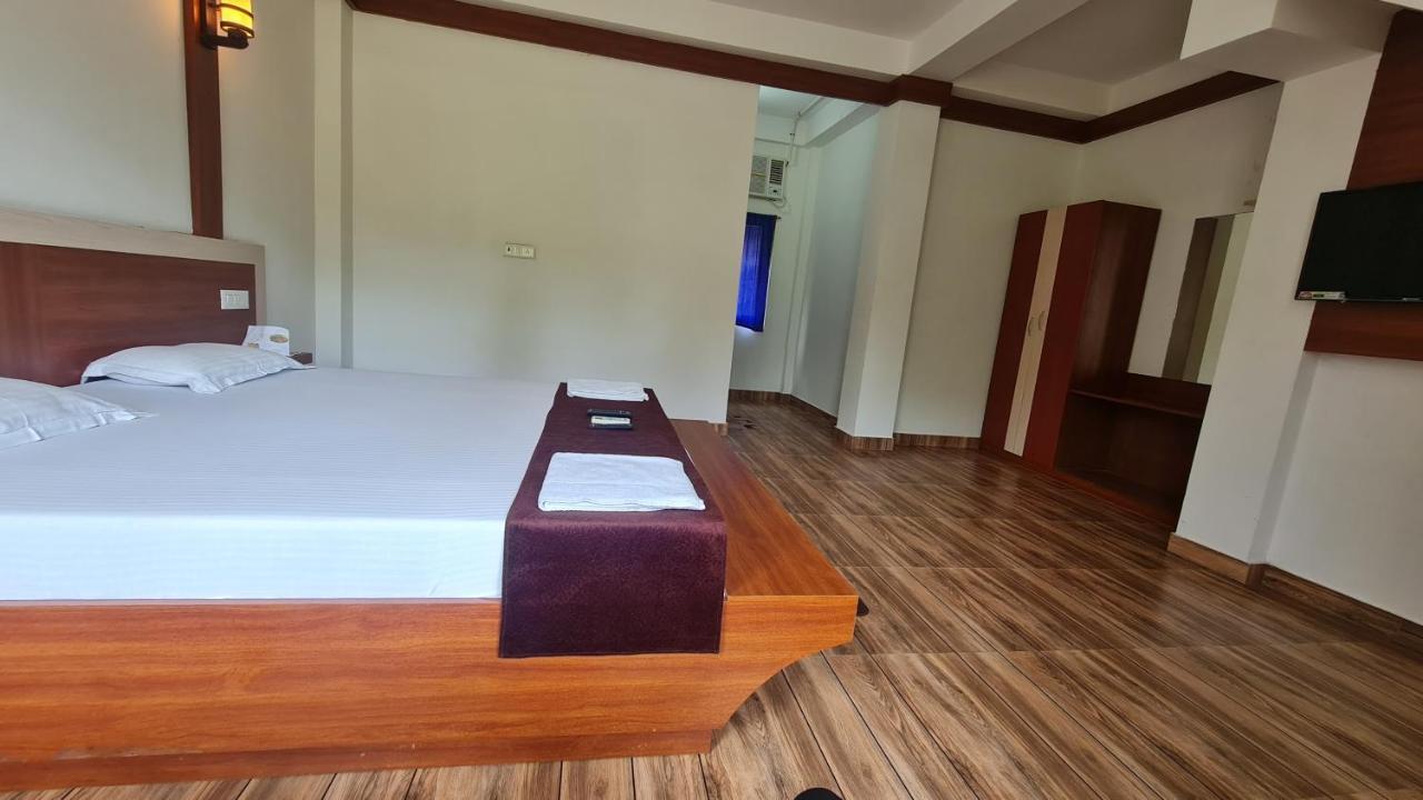 Lakshmanpur Hotel Exotica Squares מראה חיצוני תמונה
