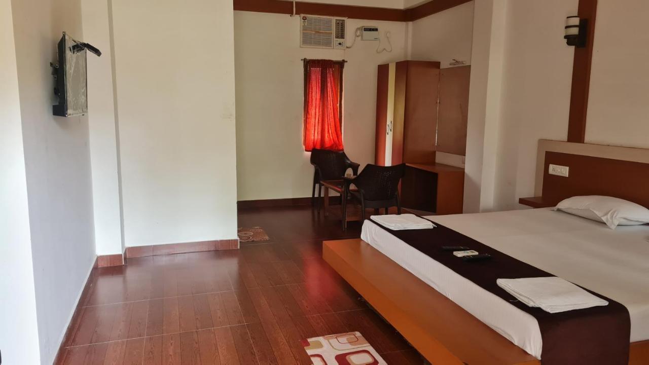 Lakshmanpur Hotel Exotica Squares מראה חיצוני תמונה