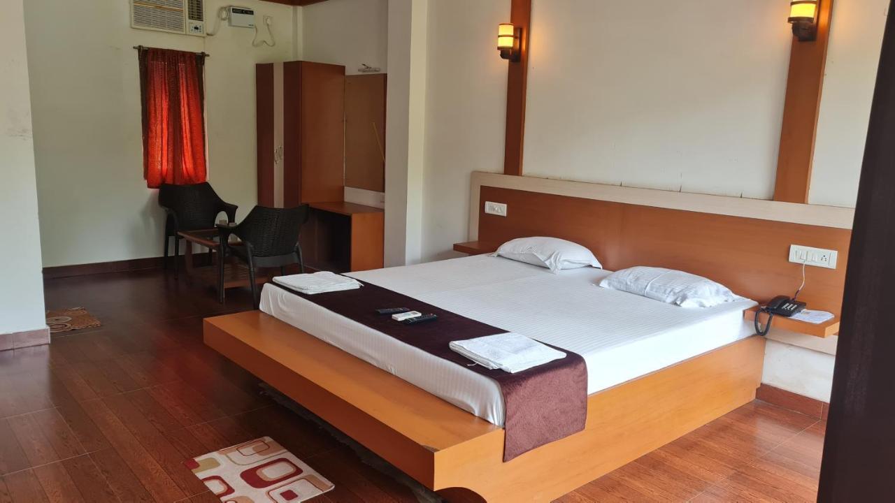Lakshmanpur Hotel Exotica Squares מראה חיצוני תמונה