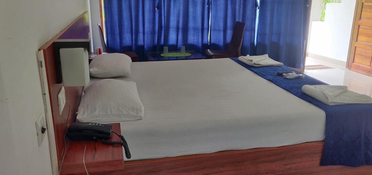 Lakshmanpur Hotel Exotica Squares מראה חיצוני תמונה